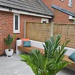The Cosy Pod Studio - Short Stay In Salford